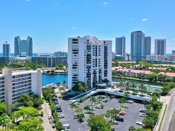 300 Three Islands Blvd 101, Hallandale Beach FL 33009