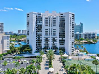 300 Three Islands Blvd