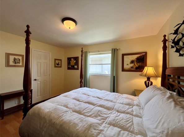 5713 NW 68th Ter, Tamarac FL 33321