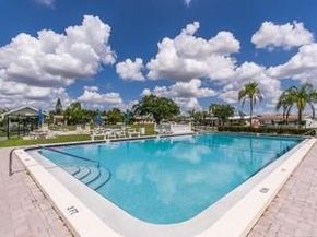 5713 NW 68th Ter, Tamarac FL 33321