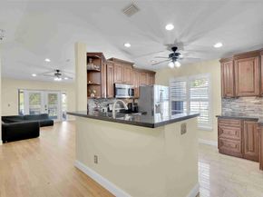 5640 NW 120th Ter 5640, Coral Springs FL 33076