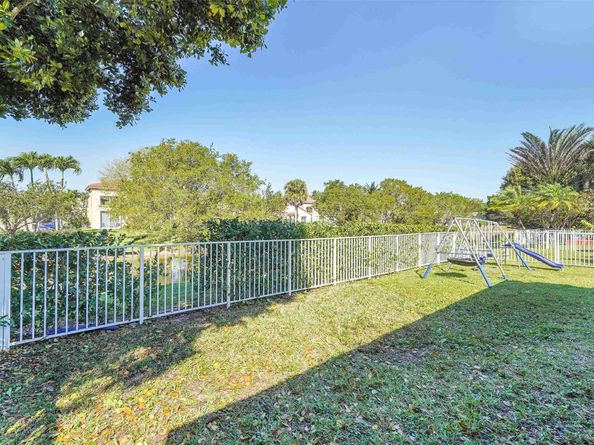 5640 NW 120th Ter 5640, Coral Springs FL 33076