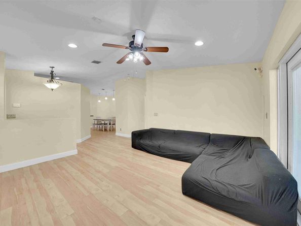 5640 NW 120th Ter 5640, Coral Springs FL 33076