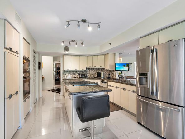 7233 Promenade Drive 201, Boca Raton FL 33433