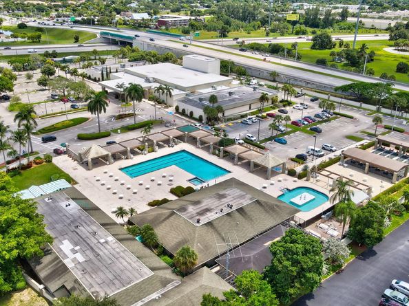 2202 Lucaya Bend G2, Coconut Creek FL 33066