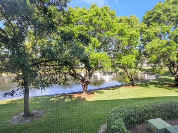 2202 Lucaya Bend G2, Coconut Creek FL 33066