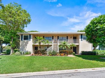 4 Stratford Drive