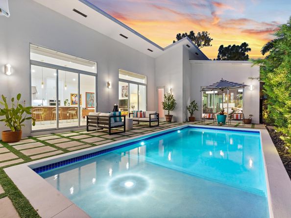619 NE 21st Ct, Wilton Manors FL 33305