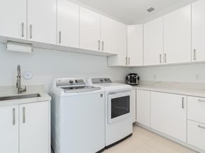 619 NE 21st Ct, Wilton Manors FL 33305