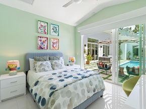 619 NE 21st Ct, Wilton Manors FL 33305