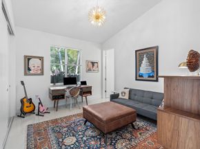 619 NE 21st Ct, Wilton Manors FL 33305