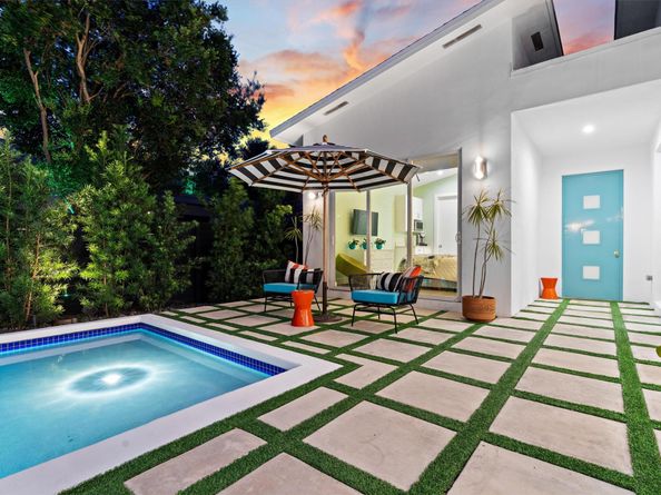 619 NE 21st Ct, Wilton Manors FL 33305