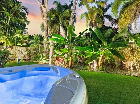 619 NE 21st Ct, Wilton Manors FL 33305