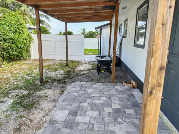 3195 Mcsherry Drive, Lake Worth FL 33461