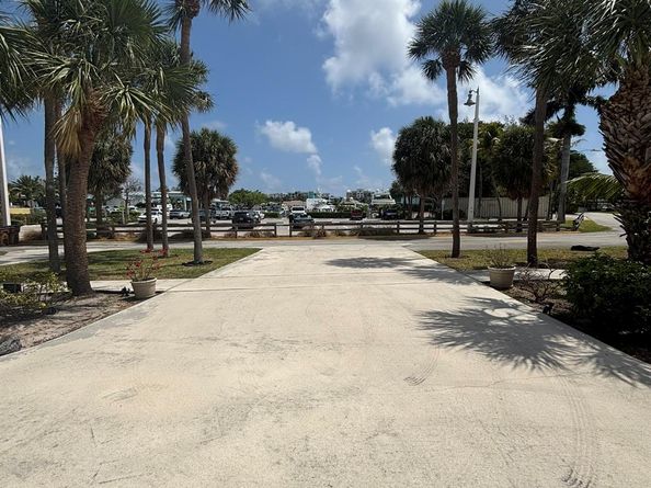 385 SE 17th Ave 385, Deerfield Beach FL 33441