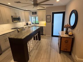 385 SE 17th Ave 385, Deerfield Beach FL 33441