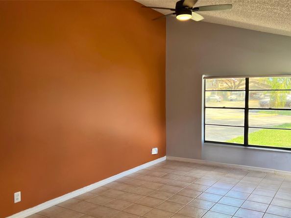 4443 Willow Pond Rd A, West Palm Beach FL 33417