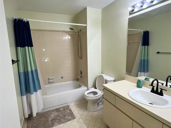 4443 Willow Pond Rd A, West Palm Beach FL 33417