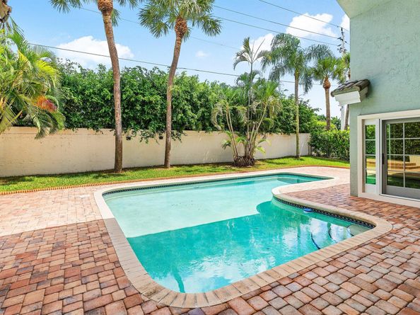 2599 NW 49th Street, Boca Raton FL 33434
