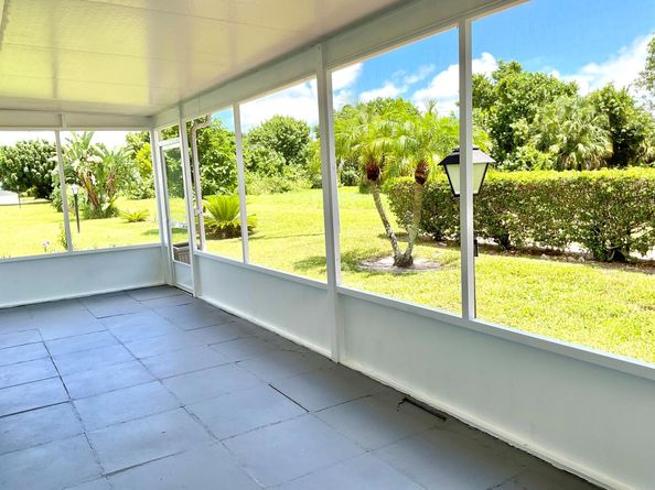 136 NW 10th Court, Boynton Beach FL 33426