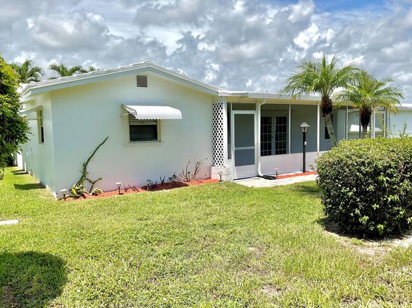 136 NW 10th Court, Boynton Beach FL 33426