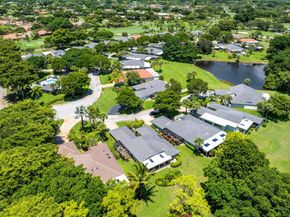 3 Glens Drive E, Boynton Beach FL 33436