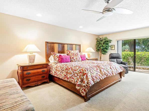 3 Glens Drive E, Boynton Beach FL 33436