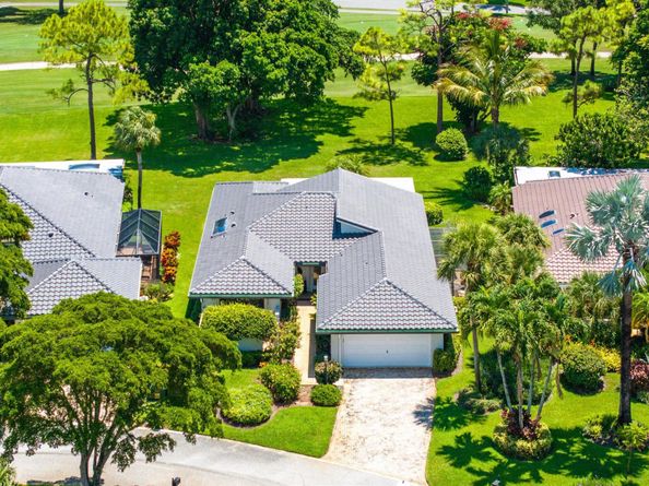 3 Glens Drive E, Boynton Beach FL 33436