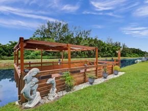 96 Mayfair Lane, Boynton Beach FL 33426