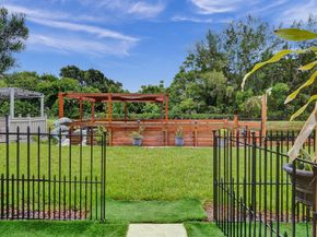 96 Mayfair Lane, Boynton Beach FL 33426
