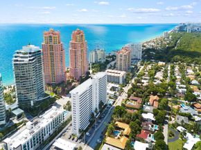 2200 NE 33rd Ave 15J, Fort Lauderdale FL 33305