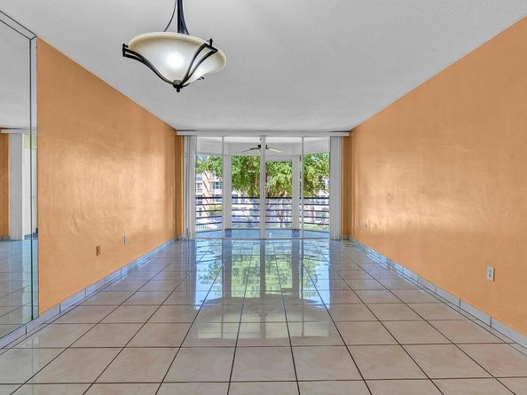 1301 NE 191st Street F307, Miami FL 33179