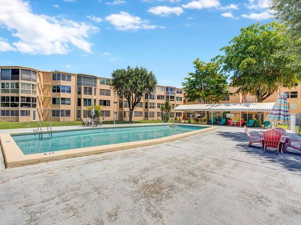1301 NE 191st Street F307, Miami FL 33179