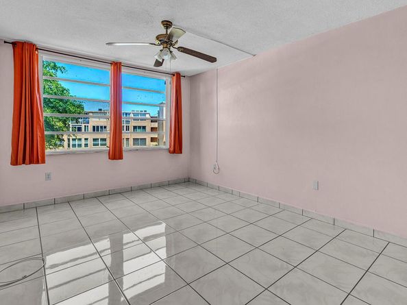1301 NE 191st Street F307, Miami FL 33179