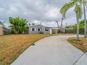 620 NE 57th St, Fort Lauderdale FL 33334