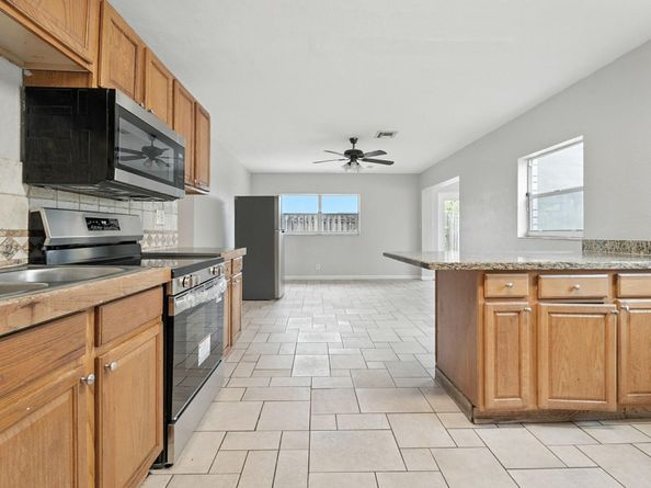 620 NE 57th St, Fort Lauderdale FL 33334