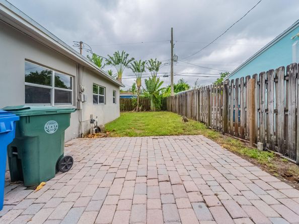 620 NE 57th St, Fort Lauderdale FL 33334