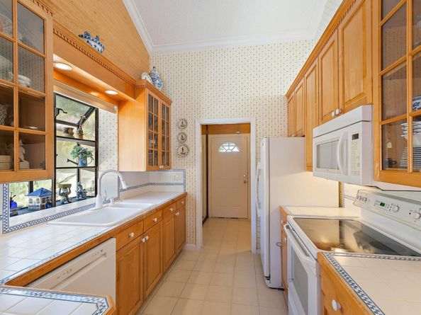 104 Sand Pine Drive, Jupiter FL 33477
