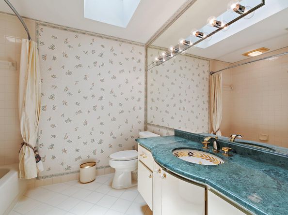 104 Sand Pine Drive, Jupiter FL 33477