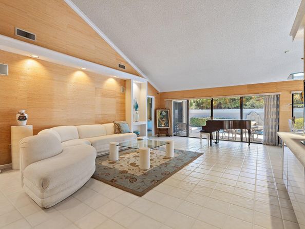 104 Sand Pine Drive, Jupiter FL 33477