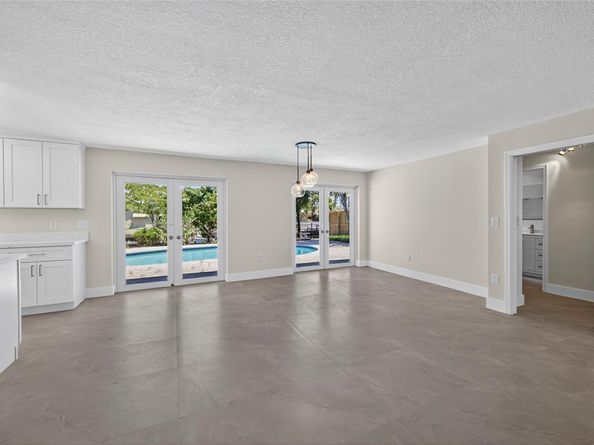 1461 NE 57th Ct, Fort Lauderdale FL 33334