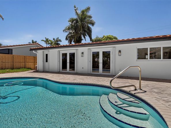 1461 NE 57th Ct, Fort Lauderdale FL 33334