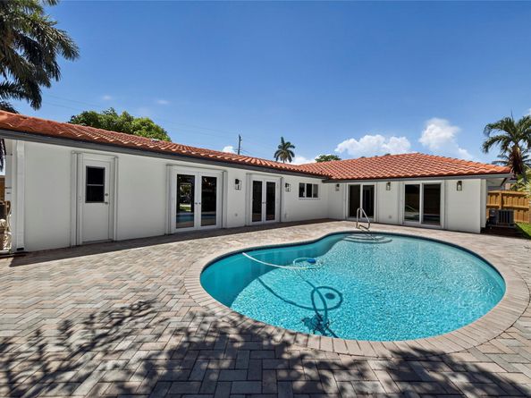 1461 NE 57th Ct, Fort Lauderdale FL 33334