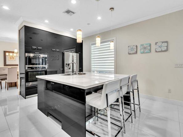 2092 SW 176th Avenue, Miramar FL 33029