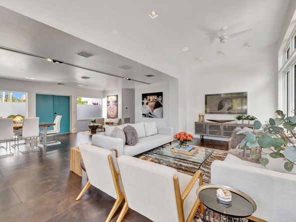 2425 NE 26th Ave, Fort Lauderdale FL 33305
