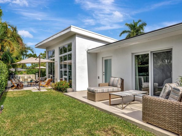 2425 NE 26th Ave, Fort Lauderdale FL 33305