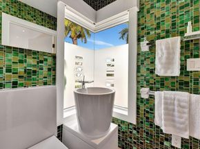 2425 NE 26th Ave, Fort Lauderdale FL 33305