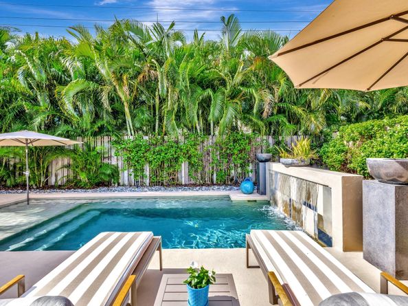 2425 NE 26th Ave, Fort Lauderdale FL 33305