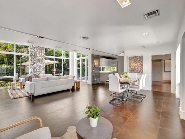2425 NE 26th Ave, Fort Lauderdale FL 33305