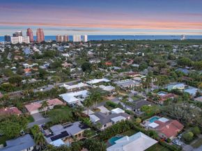 2425 NE 26th Ave, Fort Lauderdale FL 33305